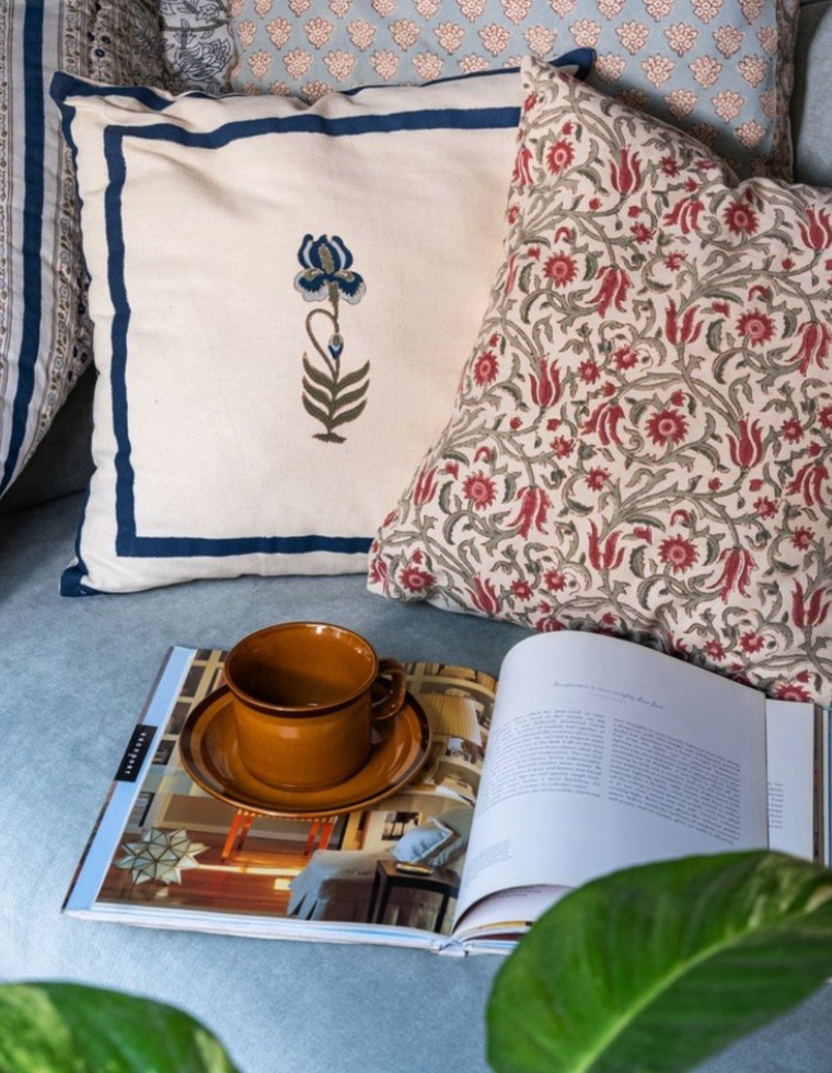 Saru Cushion I Samar Sheikh