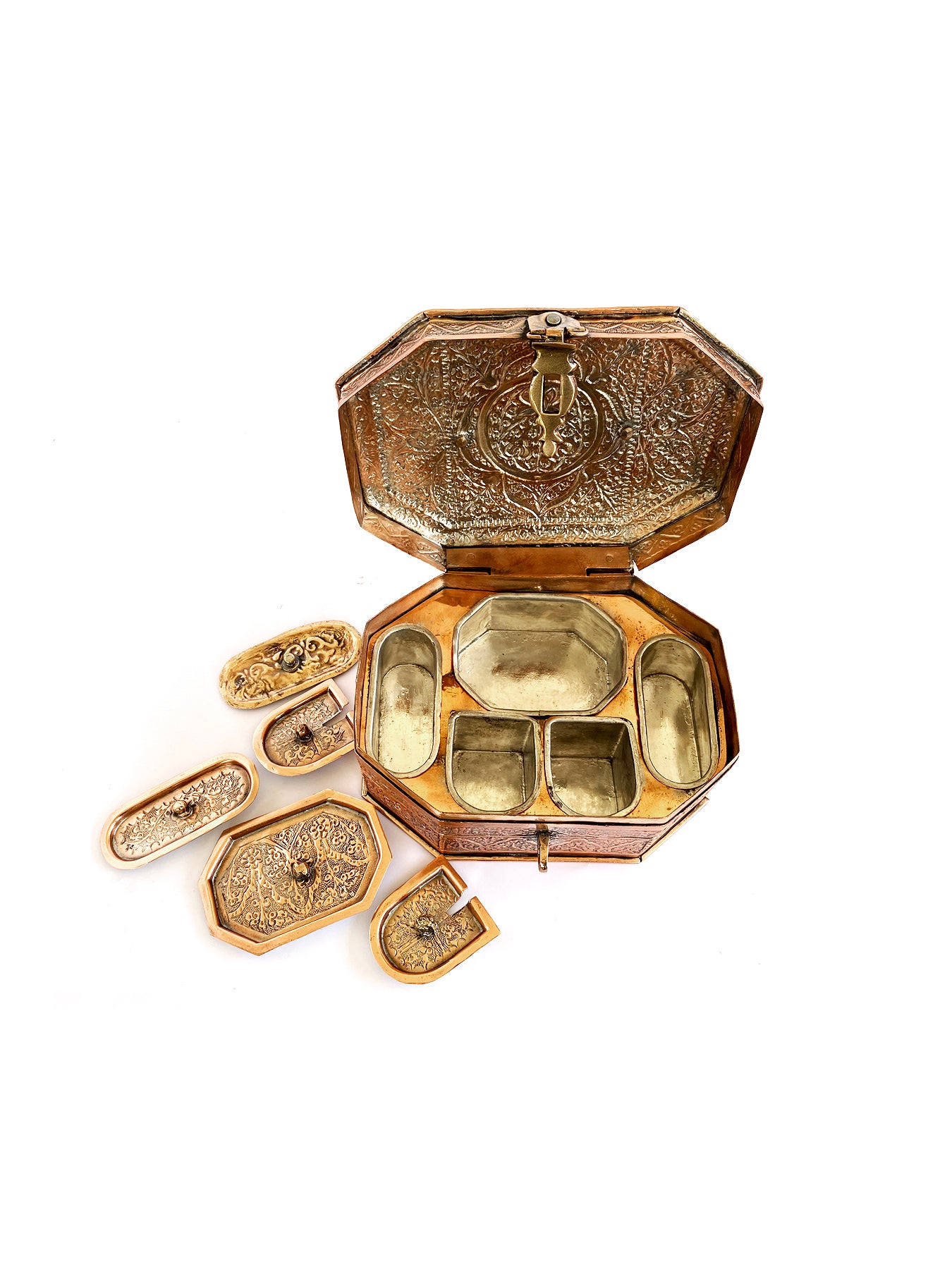 Naqshi PaanDaan Betel Box